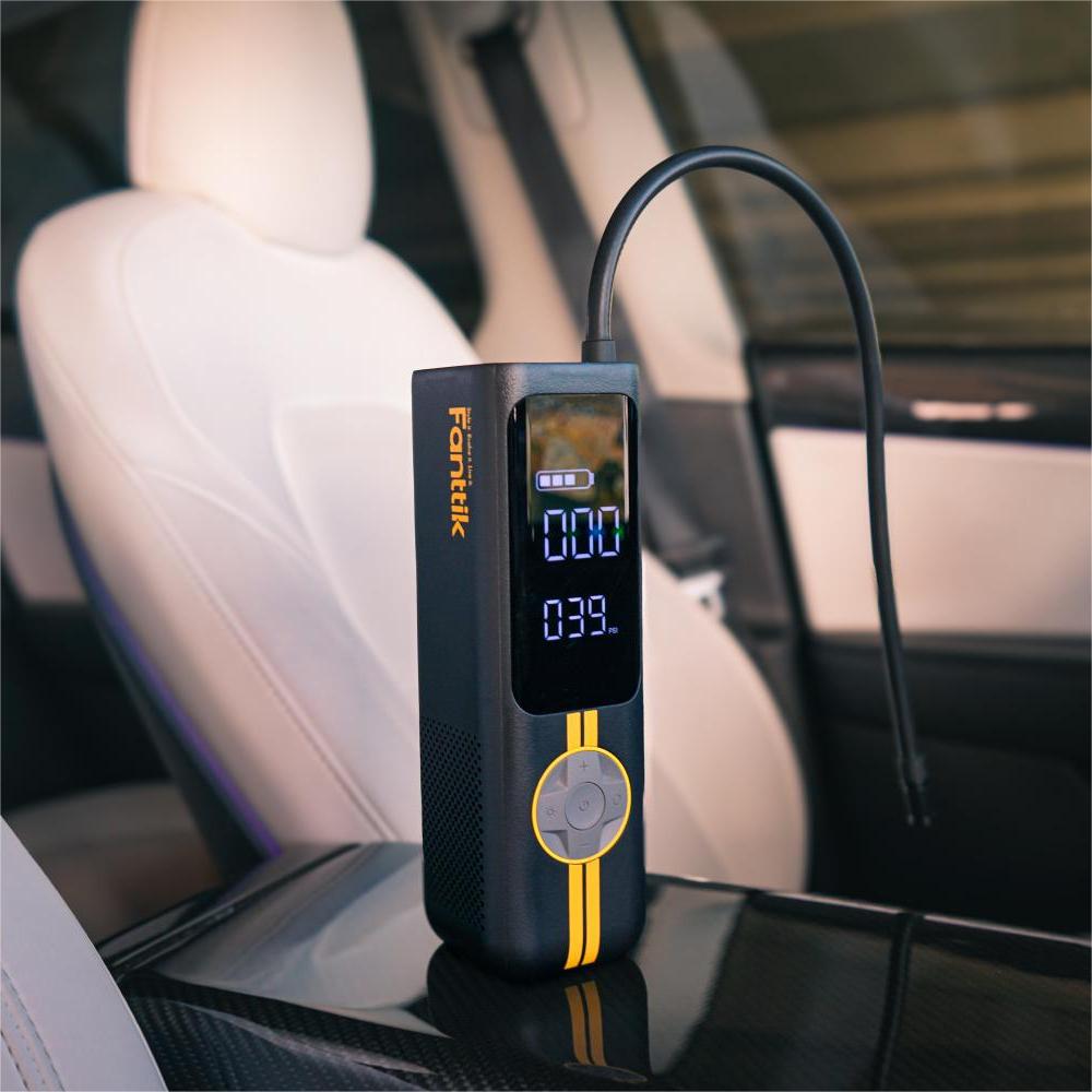 Fanttik X8 APEX EV Tire Inflator Deluxe Package